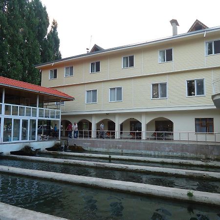 Ağlasun Alanlar Alabalik Ve Otel المظهر الخارجي الصورة