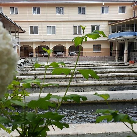 Ağlasun Alanlar Alabalik Ve Otel المظهر الخارجي الصورة